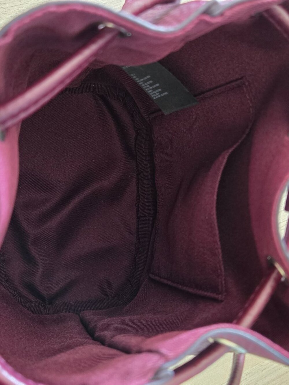 UNIQLO Faux Leather Drawstring Mini Shoulder Bag - Picture 4 of 14